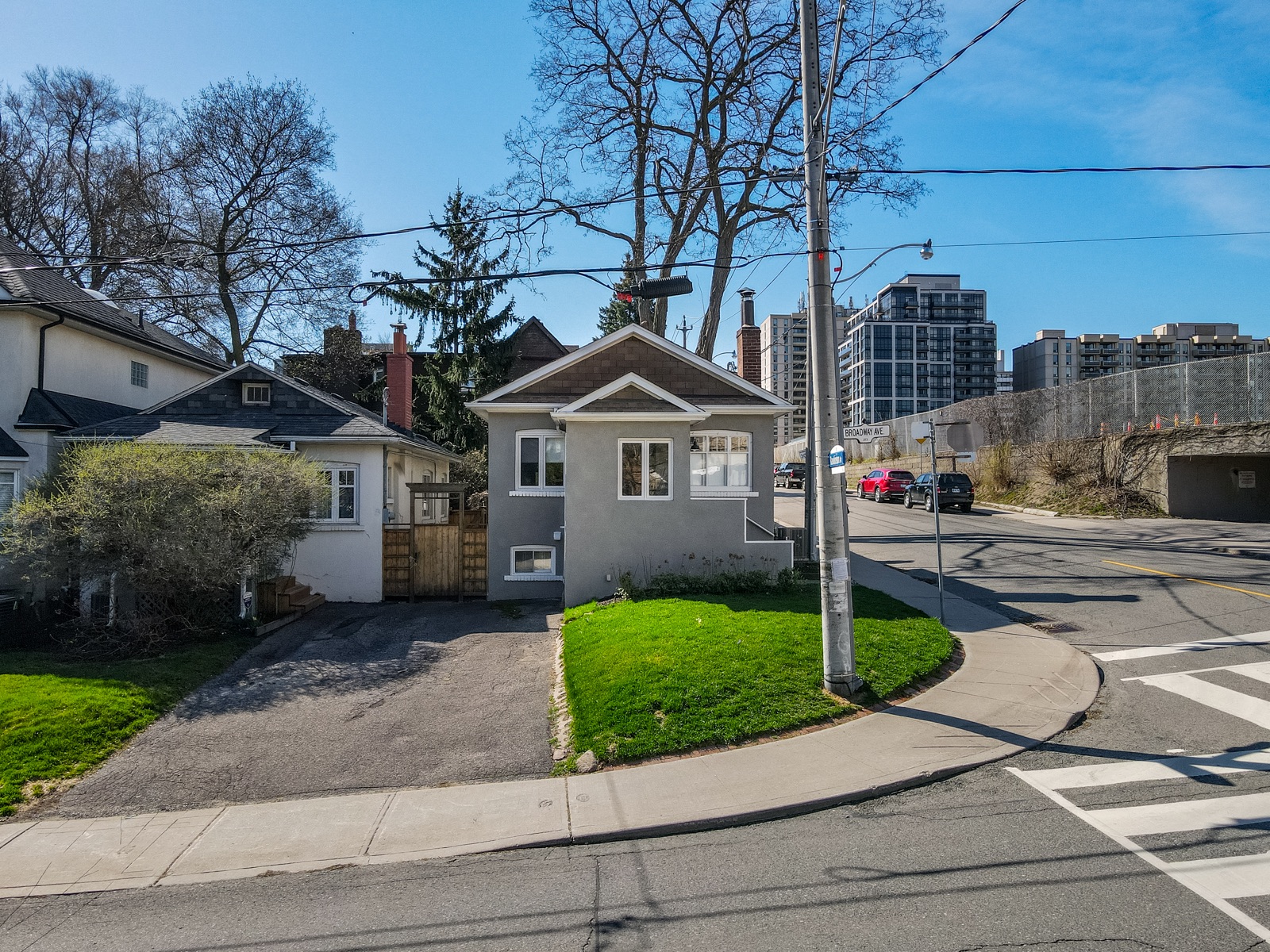 213 Broadway Avenue - MLS